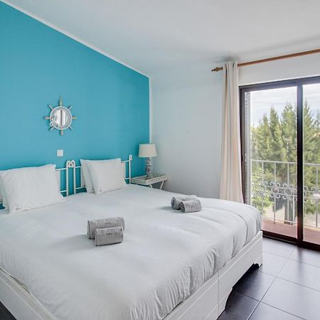 Appartement Seaside Retreat With Pool, Ac, And Fast Wi-Fi à Albufeira Extérieur photo