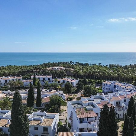Appartement Seaside Retreat With Pool, Ac, And Fast Wi-Fi à Albufeira Extérieur photo