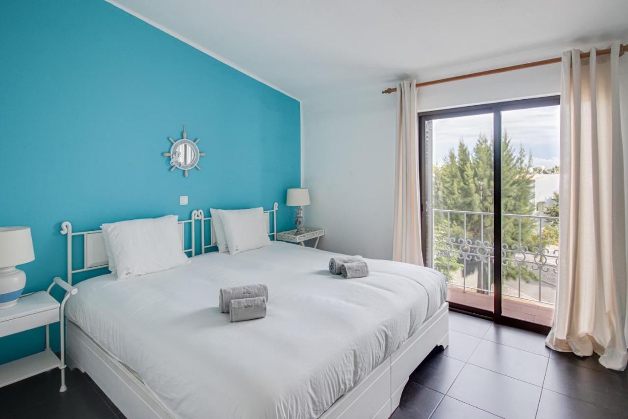 Appartement Seaside Retreat With Pool, Ac, And Fast Wi-Fi à Albufeira Extérieur photo